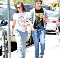 Mãe de Kristen Stewart: “Conheci a nova namorada de Kristen. Gosto dela”