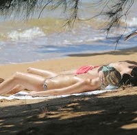 Margot Robbie topless