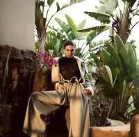 Kendall Jenner de camisola transparente